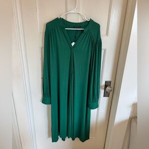 NWT Universal Standard green long sleeve midi dress